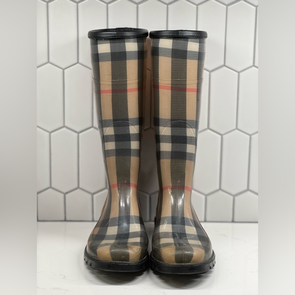 Burberry house check tall rain boot